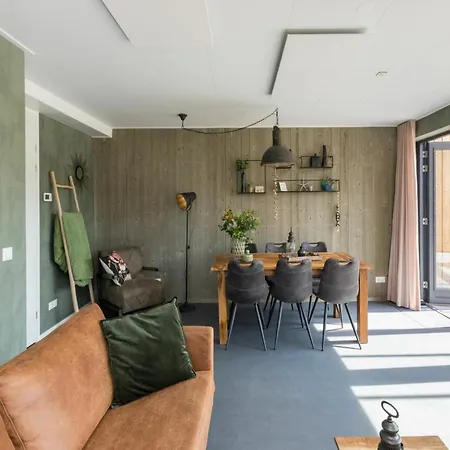 Semi Detached House In Vrouwenpolder About 800 Meters From The Beach Exterior photo