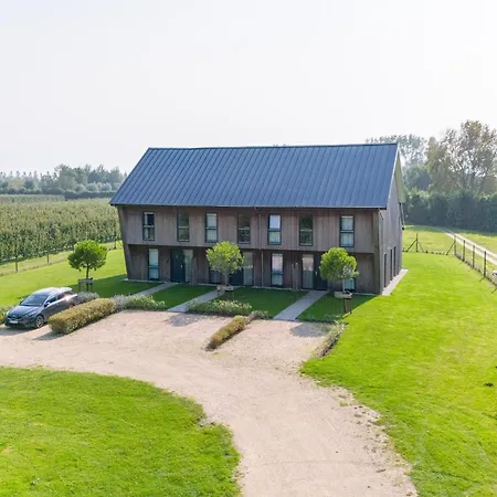 Semi Detached House In Vrouwenpolder About 800 Meters From The Beach Exterior photo