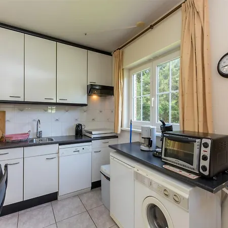 Semi Detached House In Vrouwenpolder About 800 Meters From The Beach Exterior photo