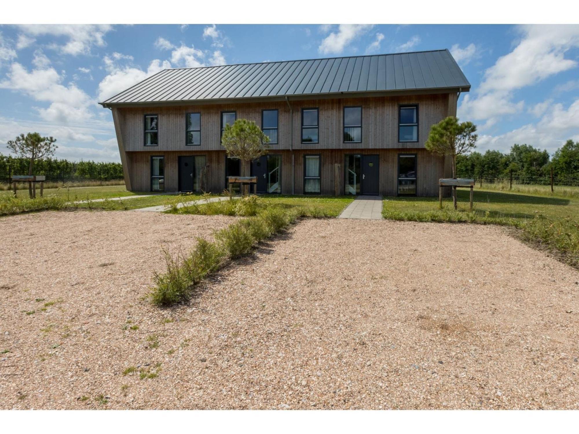 Semi Detached House In About 800 Meters From The Vrouwenpolder