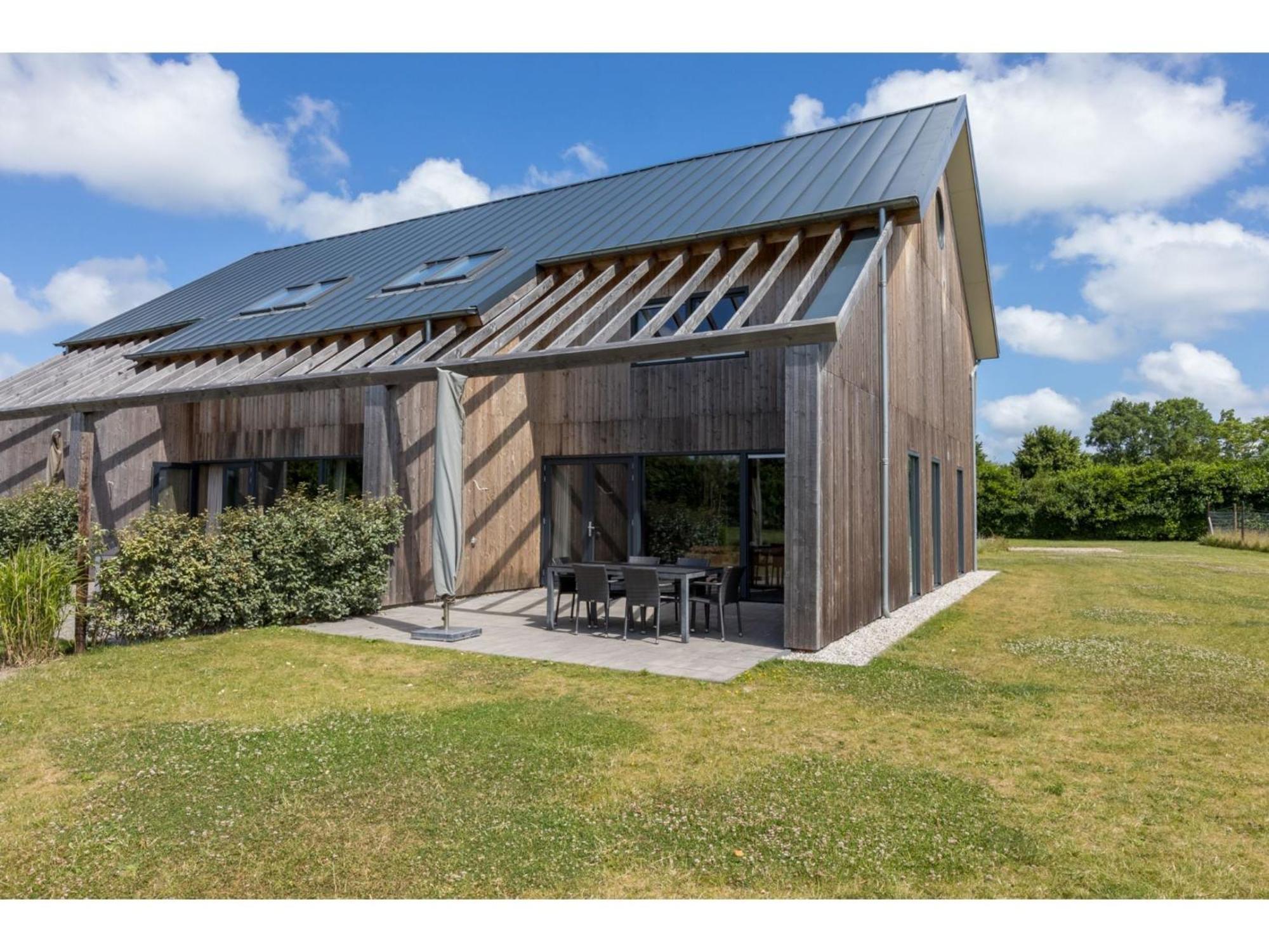 Semi Detached House In About 800 Meters From The Holiday home Vrouwenpolder