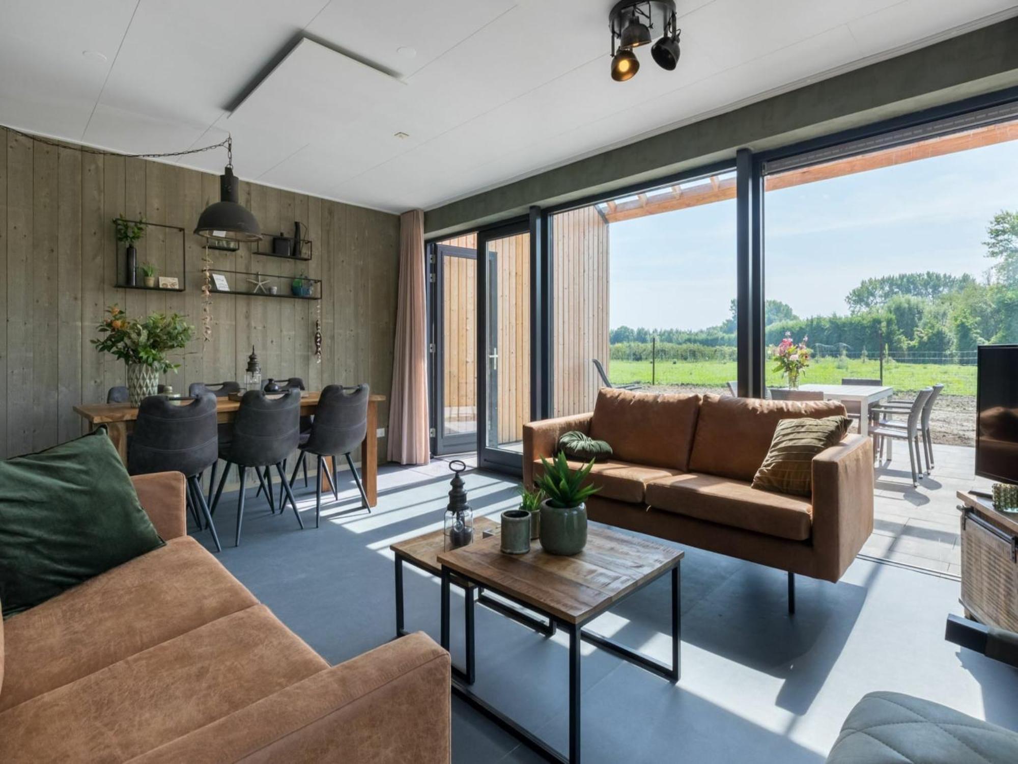 Holiday home Semi Detached House In About 800 Meters From The Vrouwenpolder